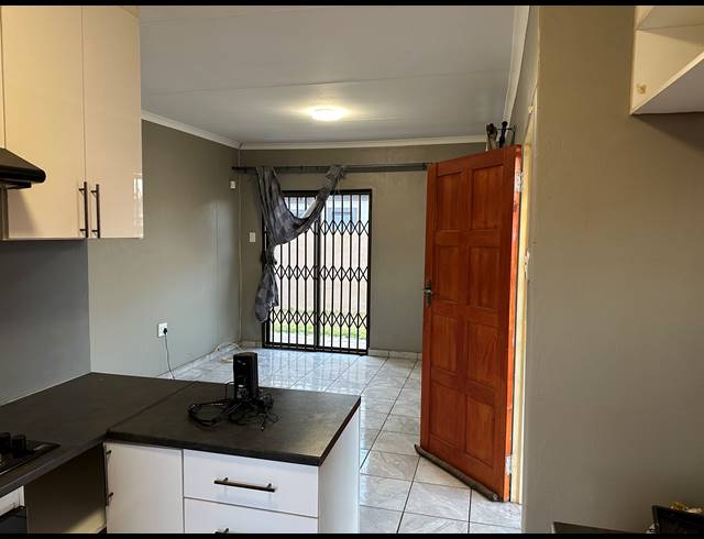 3 BEDROOM FREESTANDING FOR SALE IN KLERKSOORD